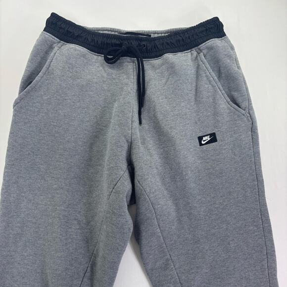 Nike Sportswear Tapered Fleece Sweatpants Men's Medium Grey Joggers 805168-091 - Picture 2 of 9